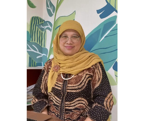 Alimatul Qibtiyah photographed by Australia Awards Indonesia for article "Alimatul Qibtiyah Uses Human Rights to Promote an Educational System Free of Violence"